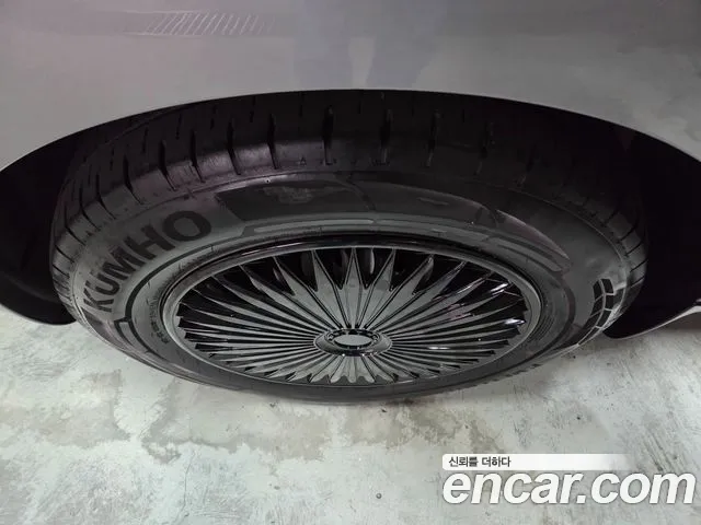 Hyundai Staria 2022 thumb 5