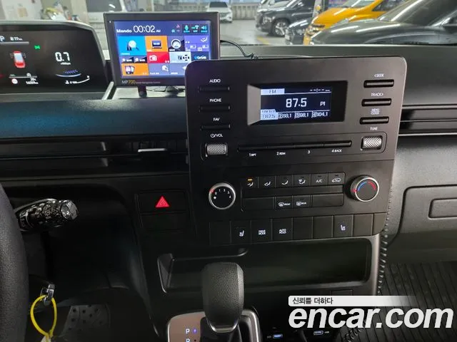 Hyundai Staria 2022 thumb 7