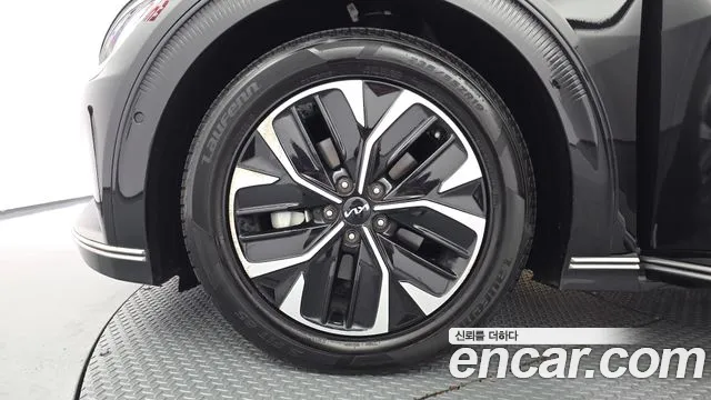 Kia EV6 2022 thumb 5