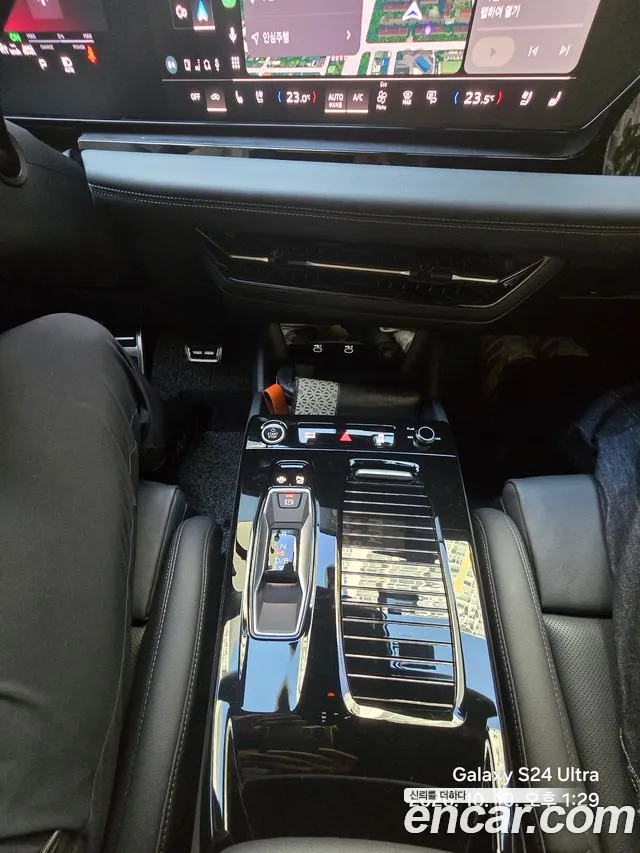 Audi Q6 e-tron 2025 thumb 7