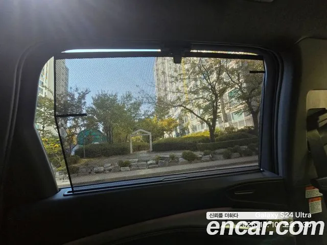 Audi Q6 e-tron 2025 thumb 9