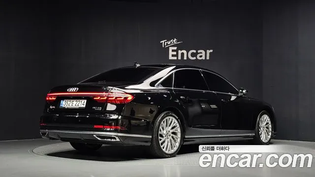 Audi A8 2021 thumb 2