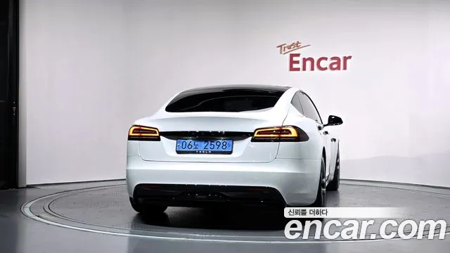 Tesla Model S 2023 thumb 4