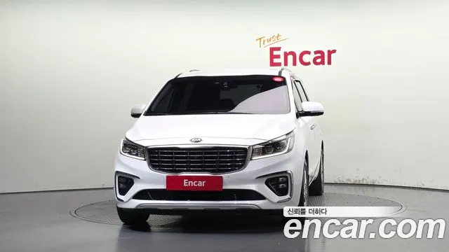 Kia Carnival 2018 thumb 3