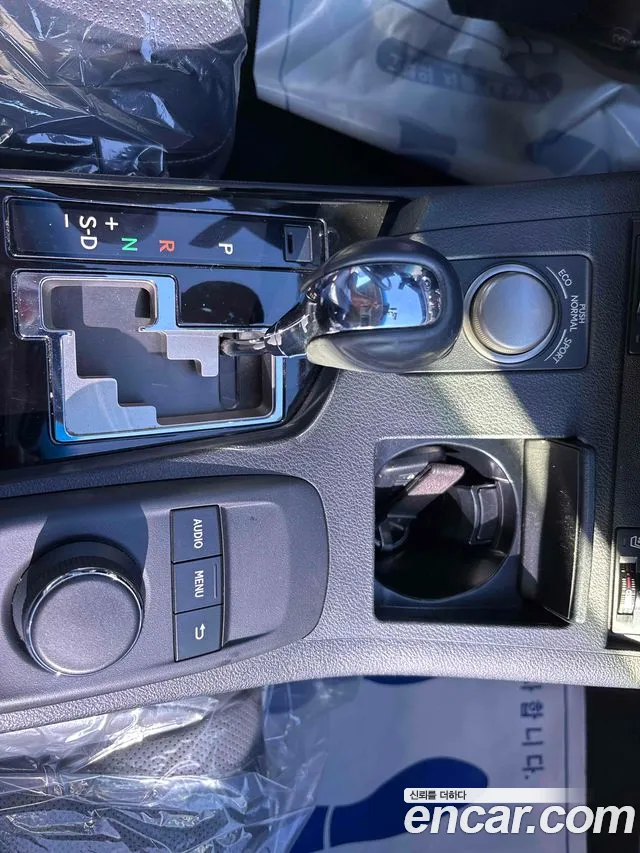 Lexus ES 2014 thumb 9