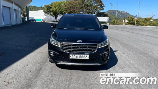 Kia Carnival 2019 thumb 3