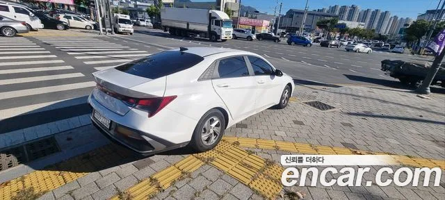 Hyundai Avante 2023 thumb 2