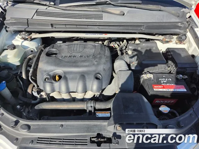 Kia Carens 2008 thumb 6