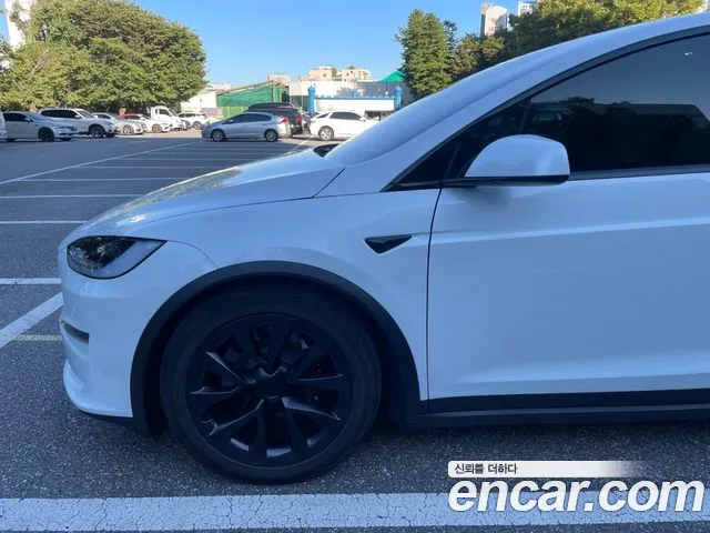 Tesla Model X 2023 thumb 5