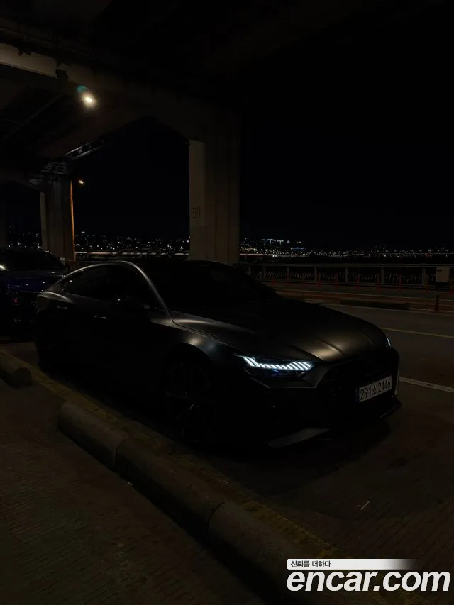 Audi RS7 2021 thumb 8