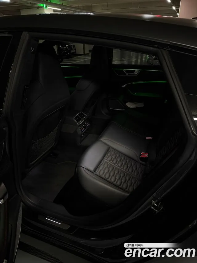Audi RS7 2021 thumb 9
