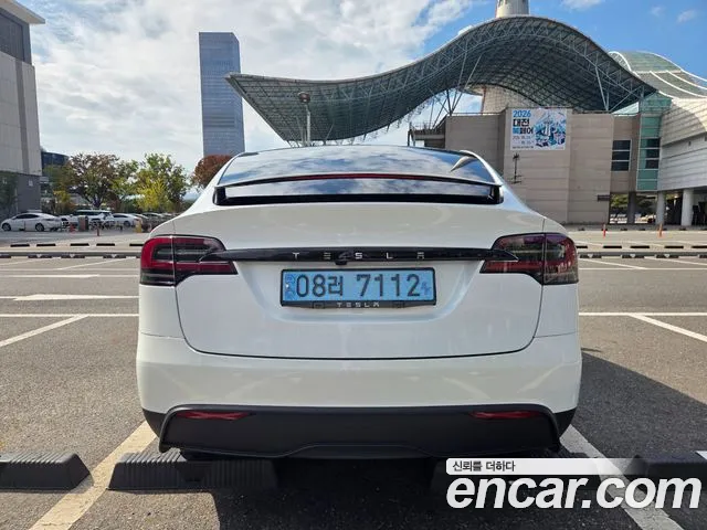 Tesla Model X 2023 thumb 4