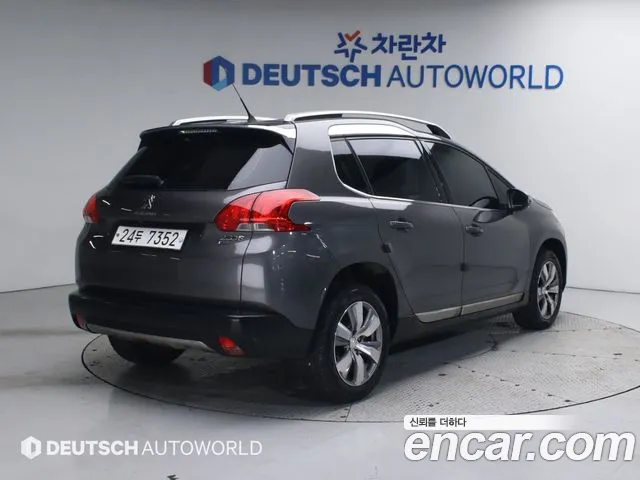 Peugeot 2008 2015 thumb 2