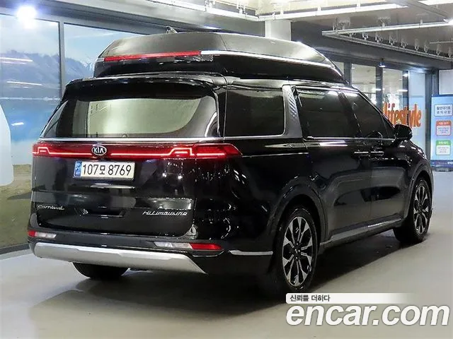 Kia Carnival 2021 thumb 4