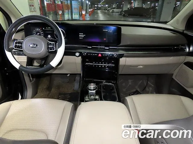 Kia Carnival 2021 thumb 10