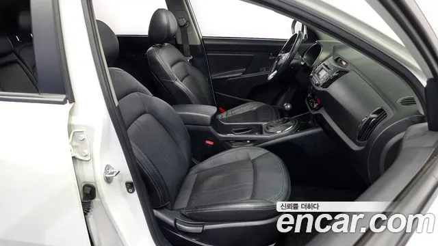 Kia Sportage 2012 thumb 11