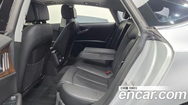 Audi A7 2014 thumb 12