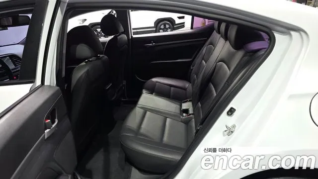Hyundai Avante 2019 thumb 12