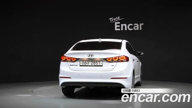 Hyundai Avante 2017 thumb 4