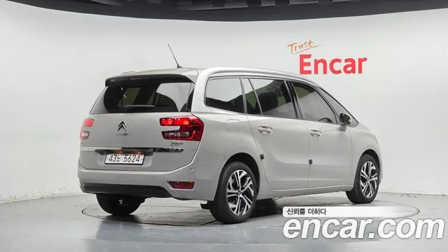 DS C4 Picasso 2018 thumb 2