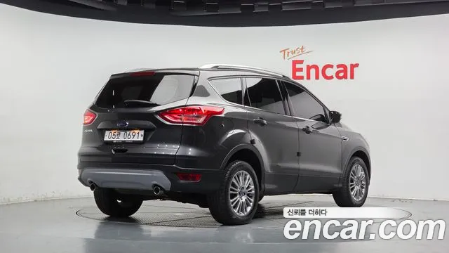 Ford Kuga 2016 thumb 2