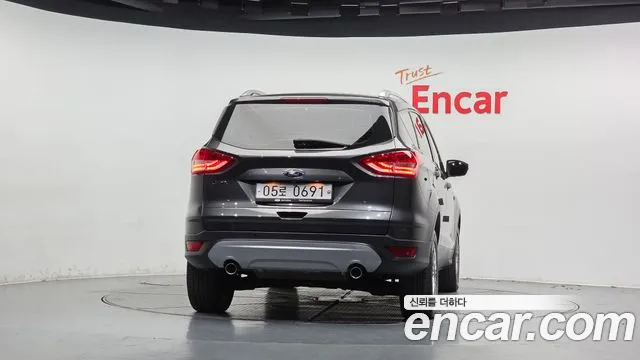 Ford Kuga 2016 thumb 4