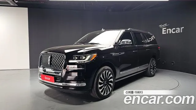 Lincoln Navigator 2022 thumb 11