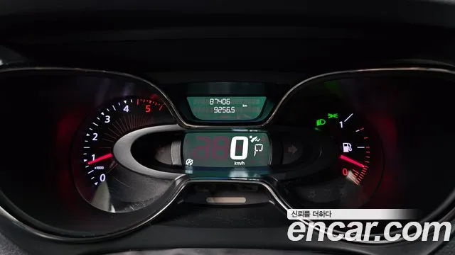 Renault-KoreaSamsung Captur 2017 thumb 8