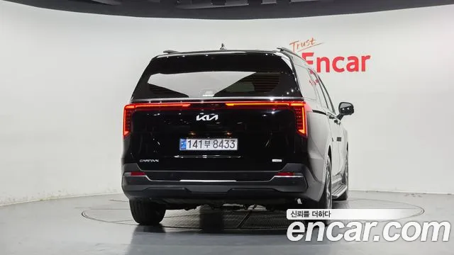Kia Carnival 2024 thumb 4