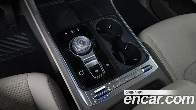 Kia Carnival 2024 thumb 9