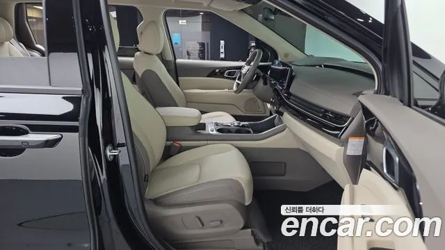 Kia Carnival 2024 thumb 11