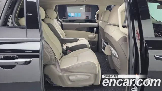 Kia Carnival 2024 thumb 12