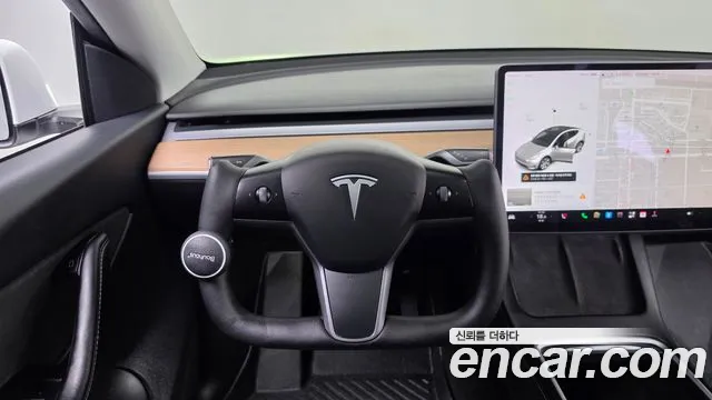 Tesla Model Y 2021 thumb 11