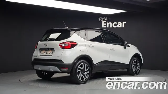 Renault-KoreaSamsung Captur 2017 thumb 2