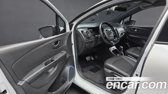 Renault-KoreaSamsung Captur 2017 thumb 10