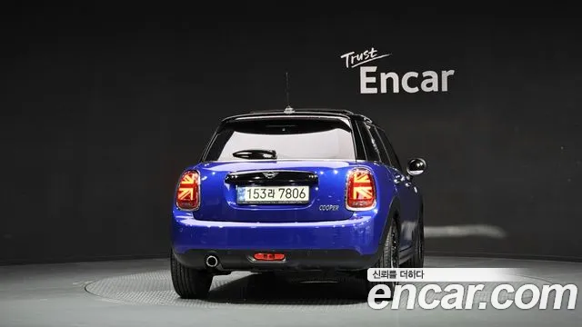 MINI Hatch 2021 thumb 4