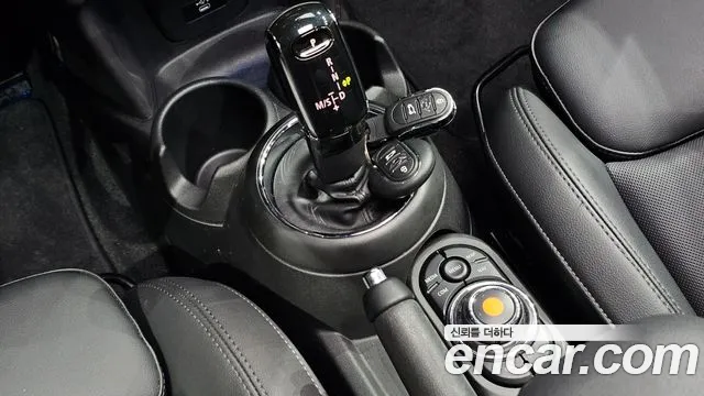 MINI Hatch 2021 thumb 9