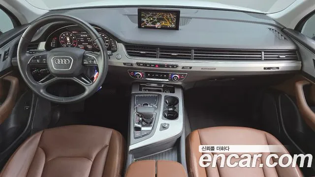 Audi Q7 2019 thumb 7