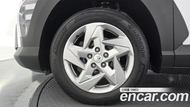 Hyundai Kona 2023 thumb 5