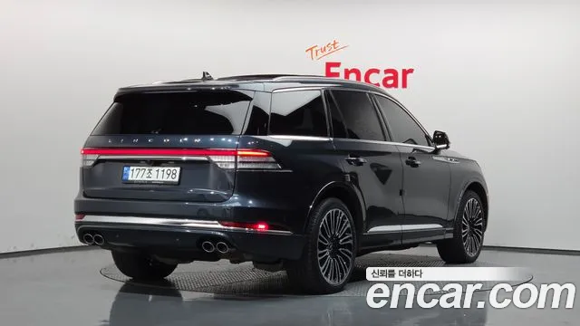 Lincoln Aviator 2022 thumb 2