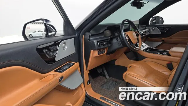 Lincoln Aviator 2022 thumb 10