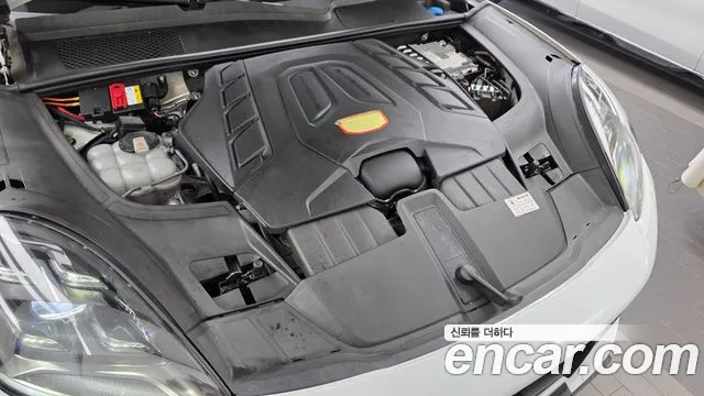 Porsche Cayenne 2022 thumb 6