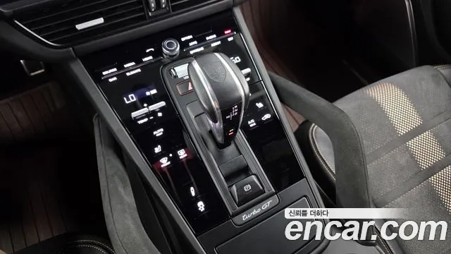 Porsche Cayenne 2022 thumb 9