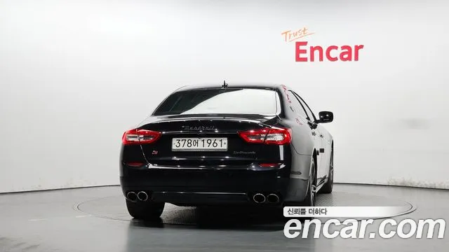 Maserati Quattroporte 2016 thumb 3