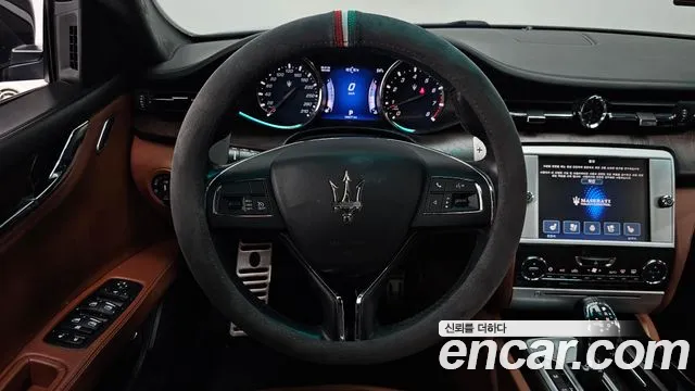 Maserati Quattroporte 2016 thumb 12