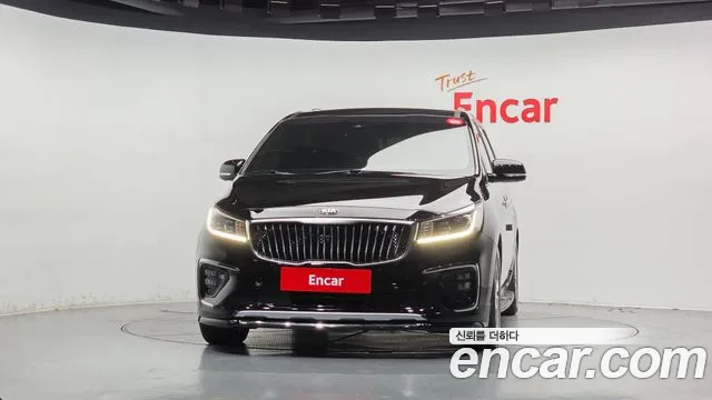 Kia Carnival 2019 thumb 3