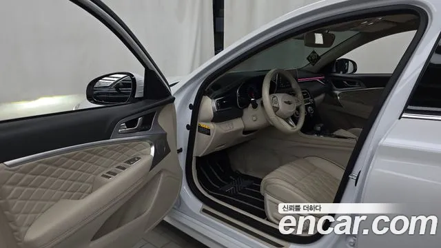 Genesis G70 2019 thumb 10