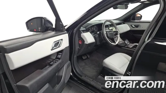 Land Rover Range Rover Velar 2026 thumb 10