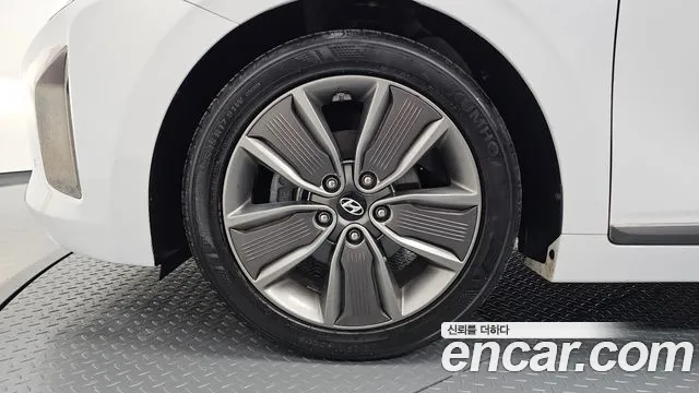 Hyundai IONIQ 6 2016 thumb 4