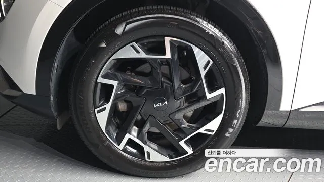 Kia Sportage 2023 thumb 5
